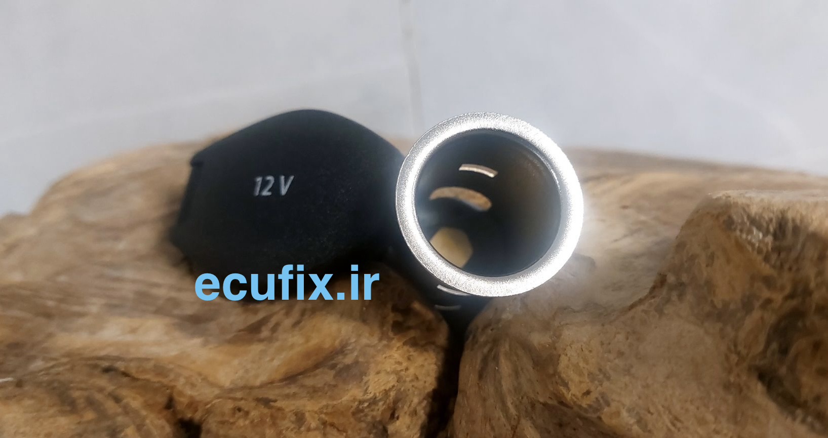 شارژر فندکی داخل اتاق لوکانو l7